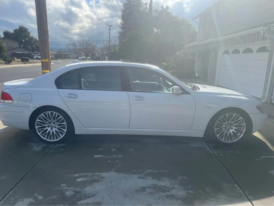 2007 BMW E65/E66 750i & 760i Sedan - Image 2 of 7