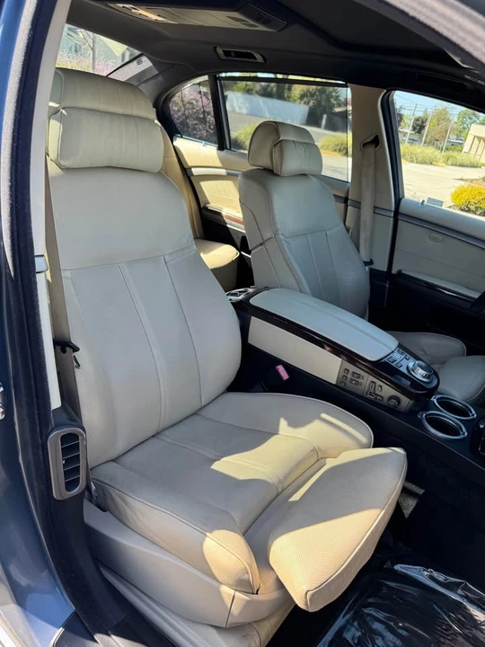 2007 BMW E65/E66 750i & 760i Sedan - Image 12 of 17