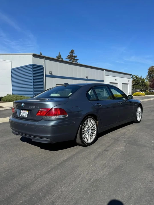 2007 BMW E65/E66 750i & 760i Sedan - Image 7 of 17
