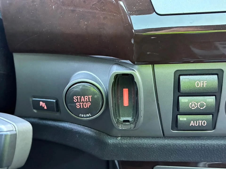 2007 BMW E65/E66 750i & 760i Sedan - Image 15 of 20