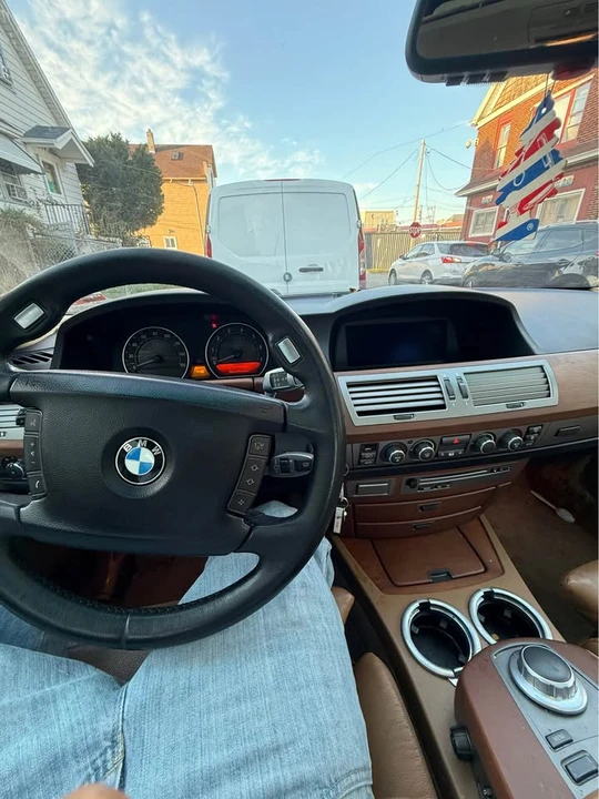 2007 BMW E65/E66 750i & 760i Sedan - Image 3 of 6