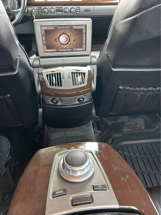 2007 BMW E65/E66 750i & 760i Sedan - Image 11 of 18