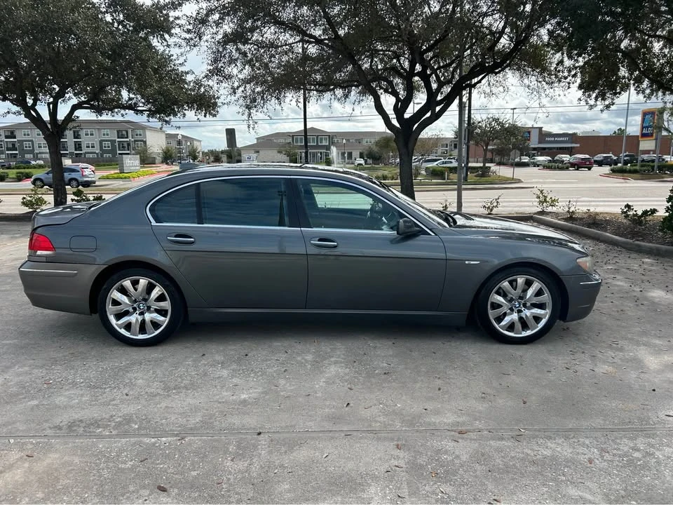 2007 BMW E65/E66 750i & 760i Sedan - Image 4 of 18