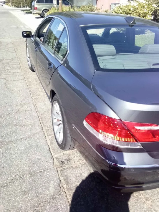2007 BMW E65/E66 750i & 760i Sedan - Image 5 of 5