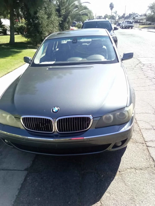 2007 BMW E65/E66 750i & 760i Sedan - Image 3 of 5