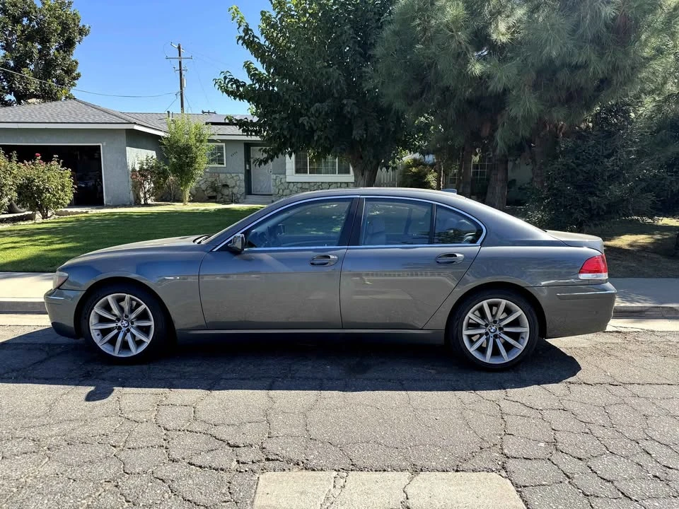 2007 BMW E65/E66 750i & 760i Sedan - Image 4 of 11