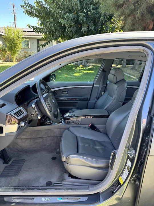 2007 BMW E65/E66 750i & 760i Sedan - Image 10 of 11