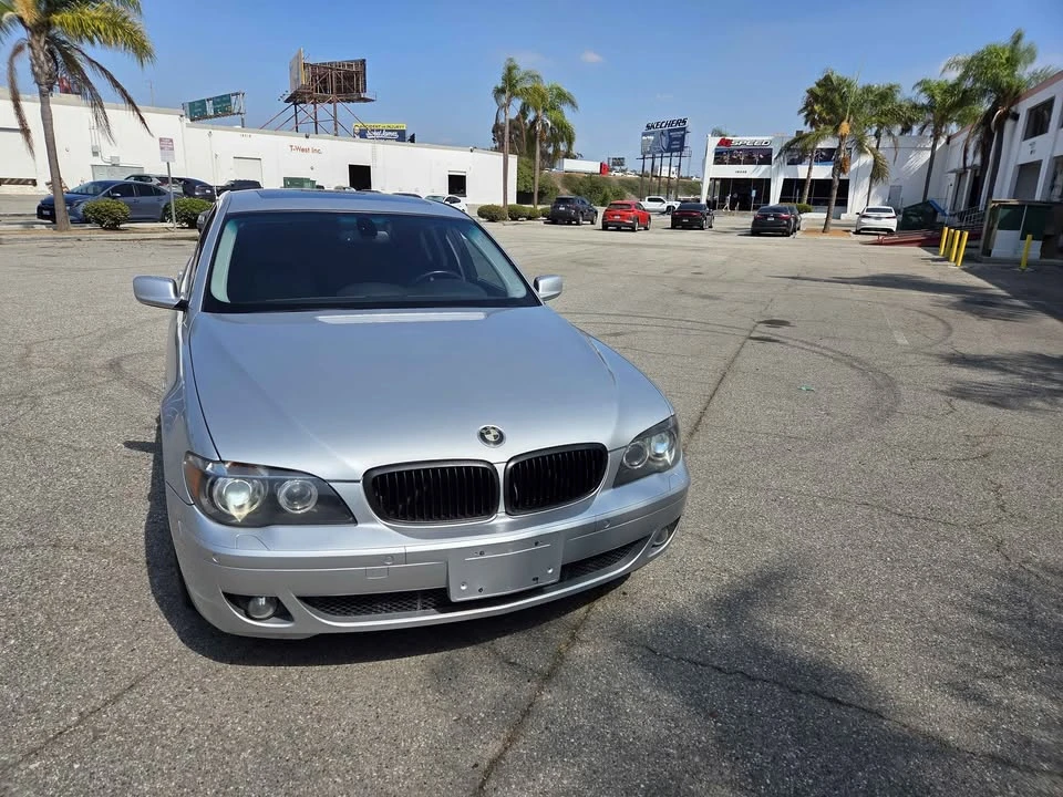 2007 BMW E65/E66 750i & 760i Sedan - Image 8 of 19