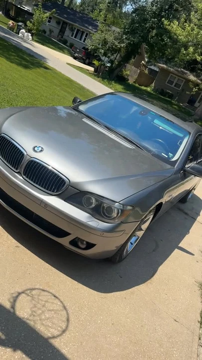 2007 BMW E65/E66 750i & 760i Sedan - Image 2 of 2