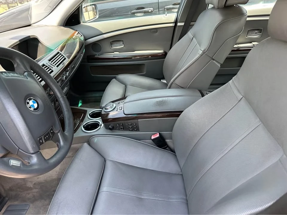 2007 BMW E65/E66 750i & 760i Sedan - Image 16 of 17