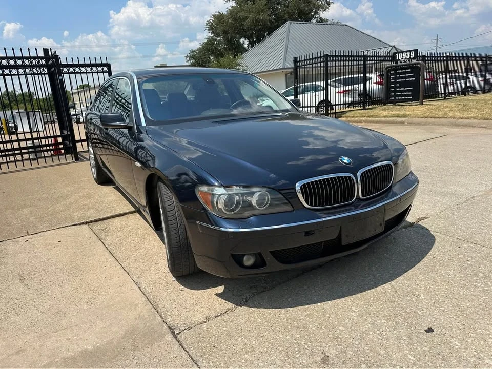 2007 BMW E65/E66 750i & 760i Sedan - Image 9 of 17
