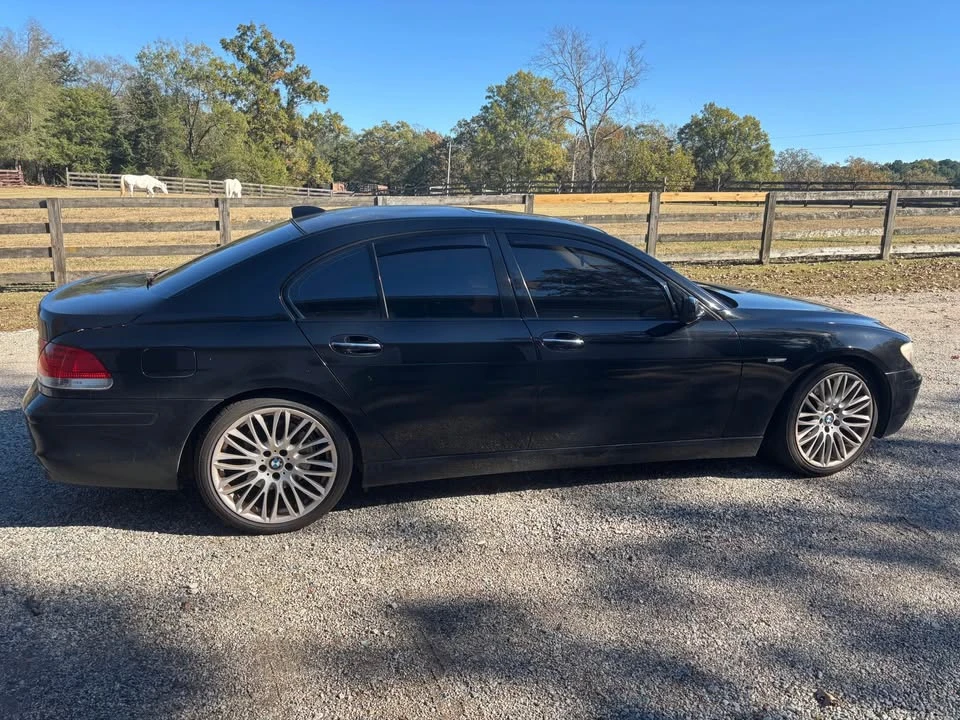 2007 BMW E65/E66 750i & 760i Sedan - Image 8 of 9