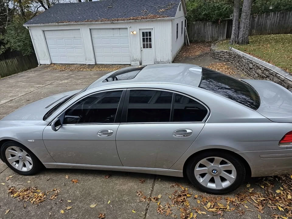 2007 BMW E65/E66 750i & 760i Sedan - Image 14 of 15