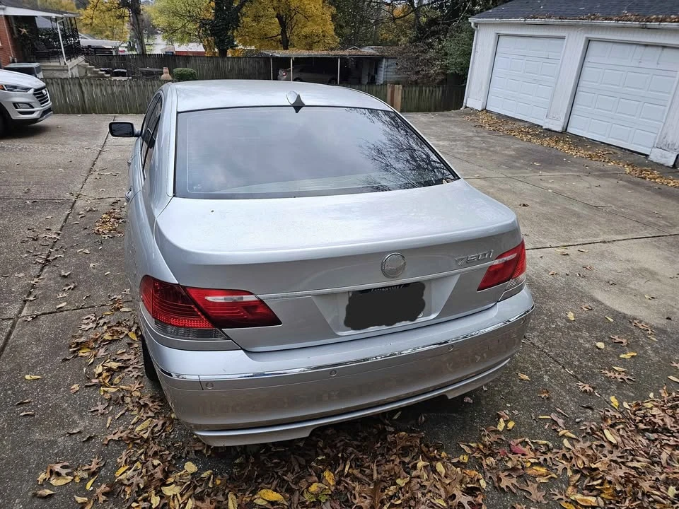 2007 BMW E65/E66 750i & 760i Sedan - Image 3 of 15