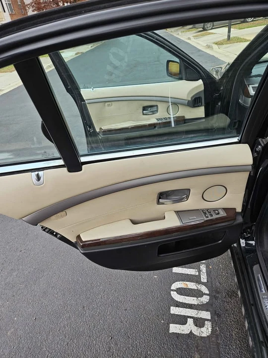 2007 BMW E65/E66 750i & 760i Sedan - Image 2 of 16
