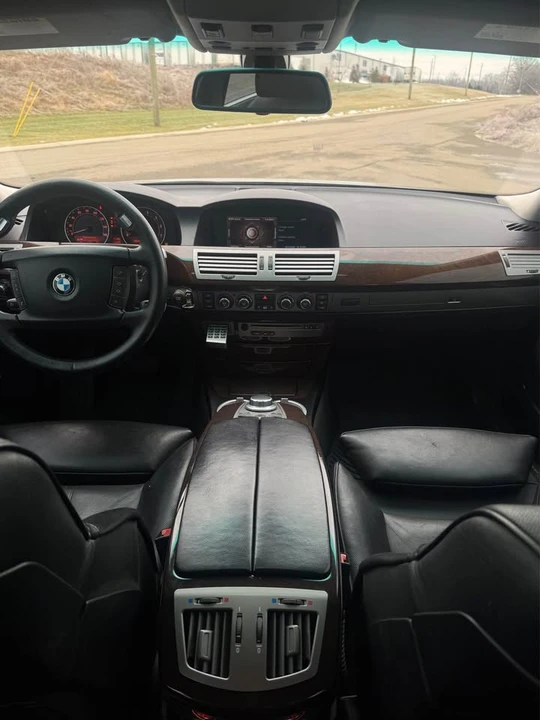 2007 BMW E65/E66 750i & 760i Sedan - Image 17 of 20