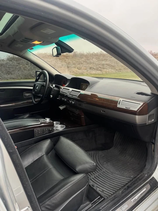 2007 BMW E65/E66 750i & 760i Sedan - Image 20 of 20