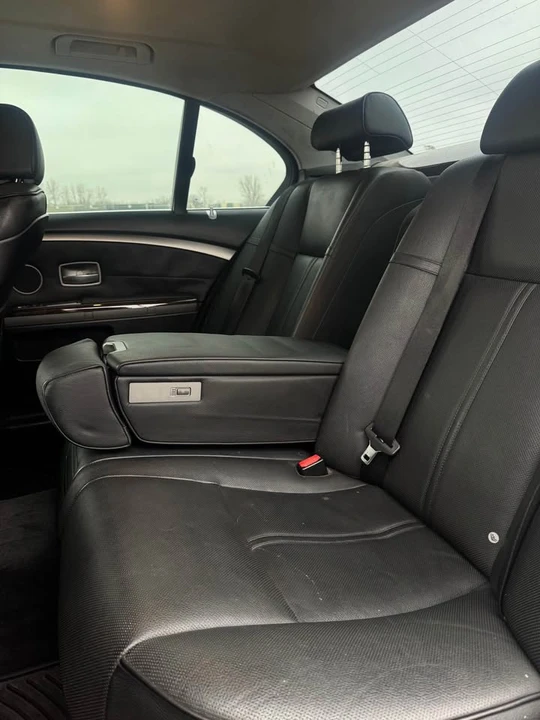 2007 BMW E65/E66 750i & 760i Sedan - Image 16 of 20