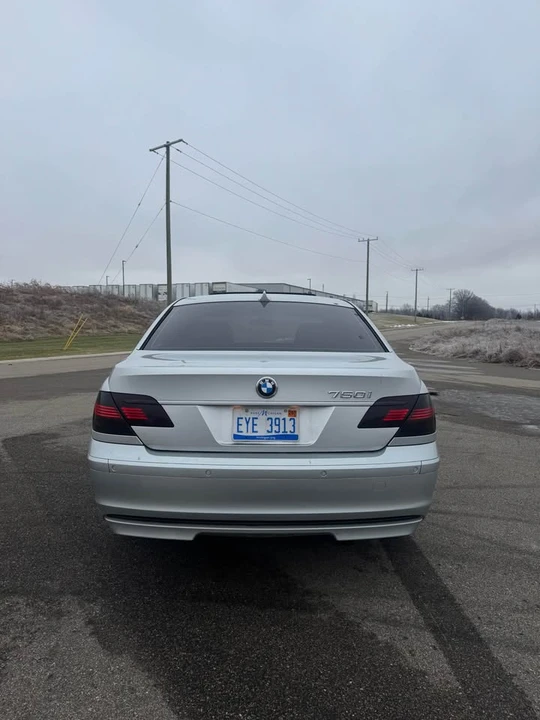 2007 BMW E65/E66 750i & 760i Sedan - Image 6 of 20