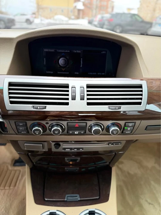 2007 BMW E65/E66 750i & 760i Sedan - Image 11 of 15