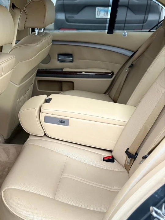 2007 BMW E65/E66 750i & 760i Sedan - Image 10 of 15