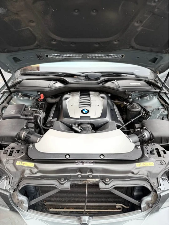 2007 BMW E65/E66 750i & 760i Sedan - Image 14 of 15