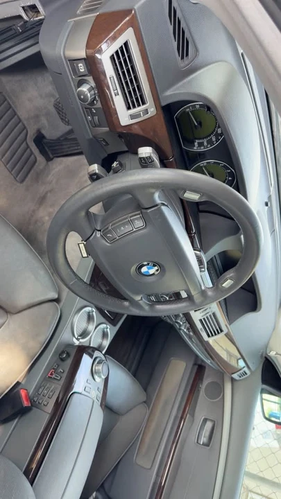 2007 BMW E65/E66 750i & 760i Sedan - Image 10 of 14