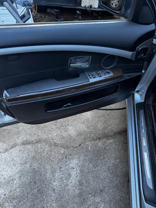 2007 BMW E65/E66 750i & 760i Sedan - Image 6 of 11