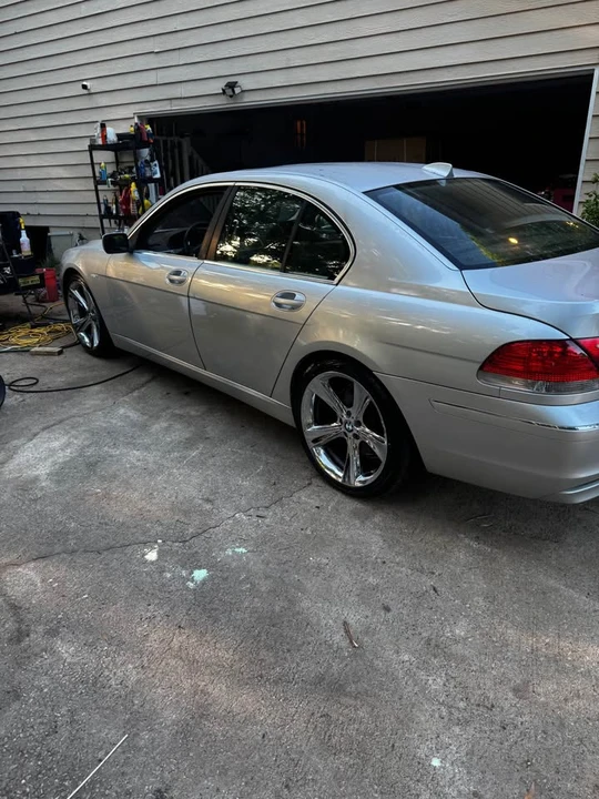 2007 BMW E65/E66 750i & 760i Sedan - Image 2 of 11