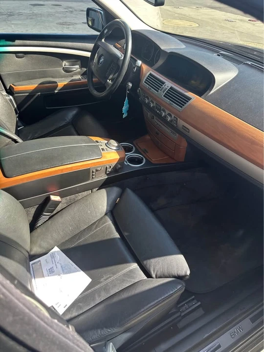 2007 BMW E65/E66 750i & 760i Sedan - Image 3 of 6