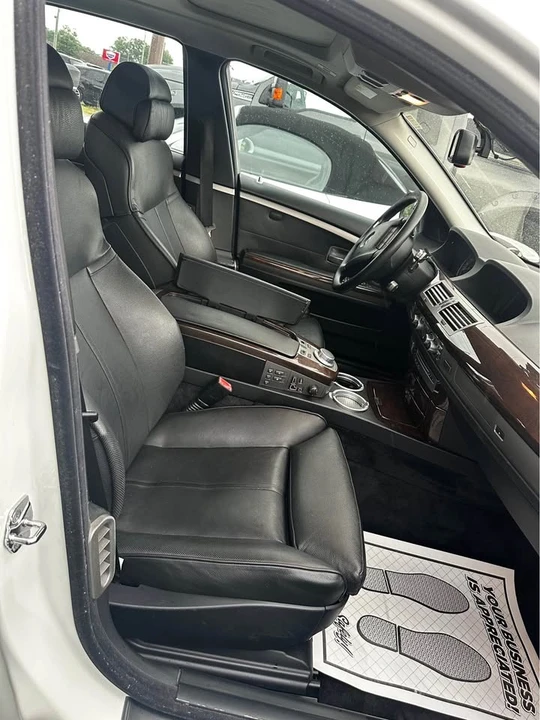 2007 BMW E65/E66 750i & 760i Sedan - Image 4 of 11