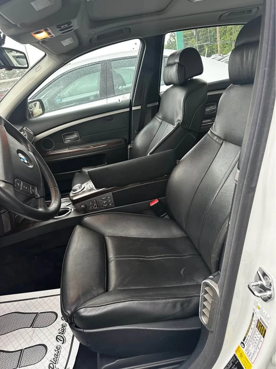 2007 BMW E65/E66 750i & 760i Sedan - Image 7 of 11