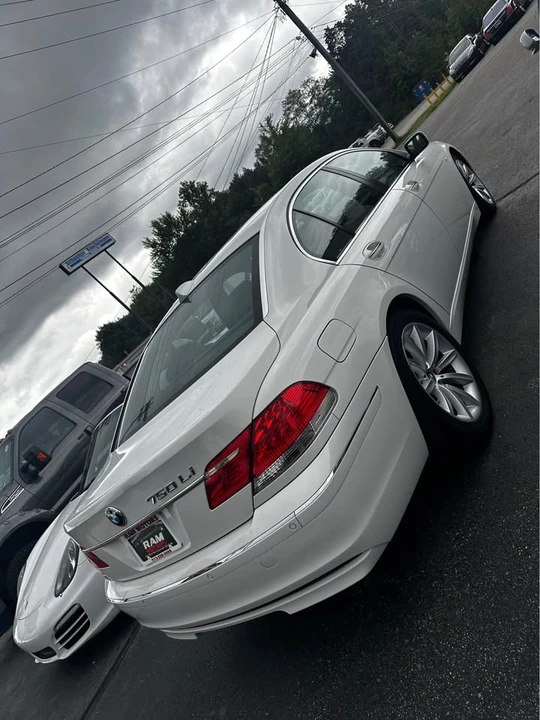 2007 BMW E65/E66 750i & 760i Sedan - Image 11 of 11