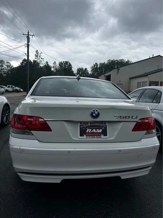 2007 BMW E65/E66 750i & 760i Sedan - Image 10 of 11