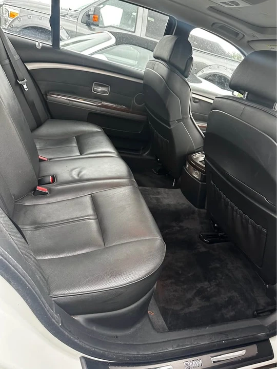 2007 BMW E65/E66 750i & 760i Sedan - Image 5 of 11