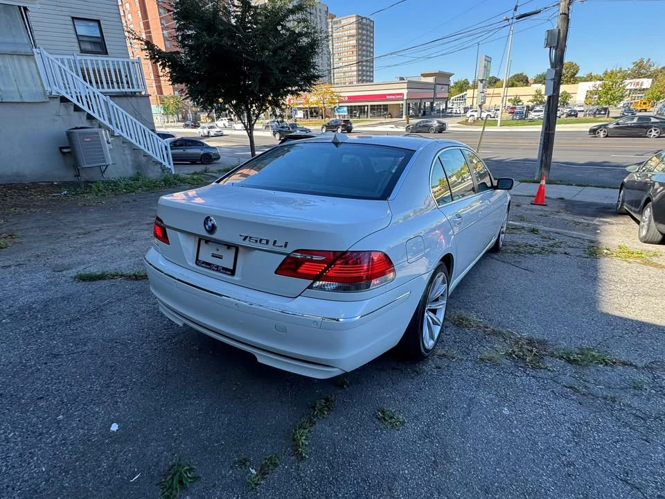 2007 BMW E65/E66 750i & 760i Sedan - Image 4 of 19