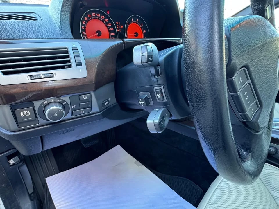 2007 BMW E65/E66 750i & 760i Sedan - Image 10 of 19