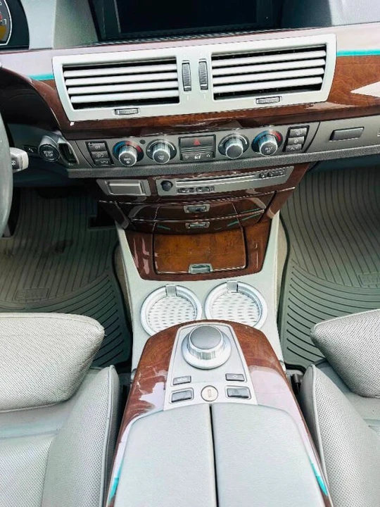 2007 BMW E65/E66 750i & 760i Sedan - Image 12 of 19