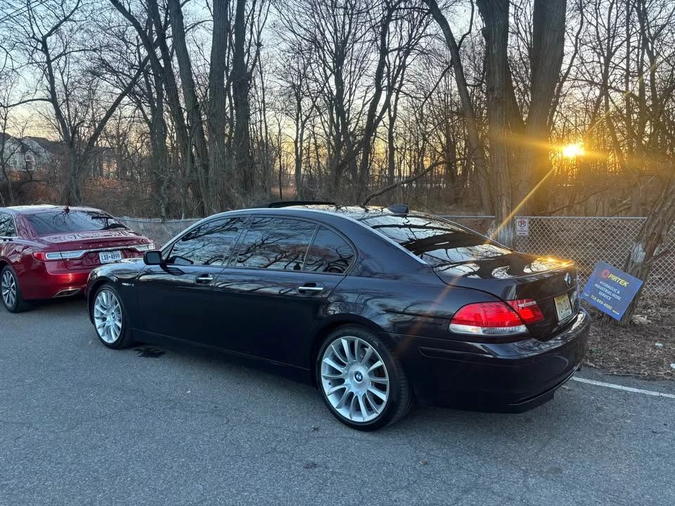 2007 BMW E65/E66 750i & 760i Sedan - Image 2 of 13