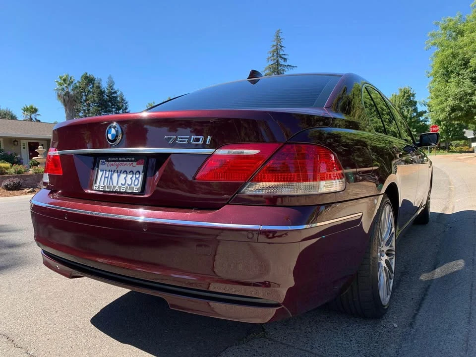 2007 BMW E65/E66 750i & 760i Sedan - Image 5 of 12