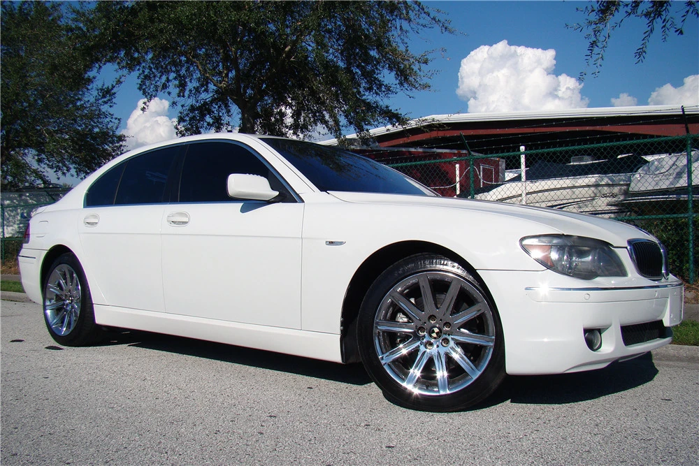 2007 BMW E65/E66 750i & 760i Sedan - Image 2 of 5