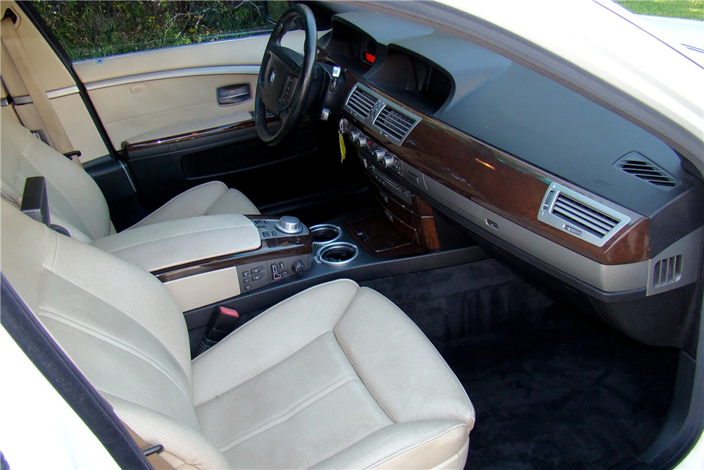 2007 BMW E65/E66 750i & 760i Sedan - Image 4 of 5