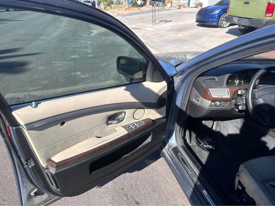 2007 BMW E65/E66 750i & 760i Sedan - Image 4 of 8