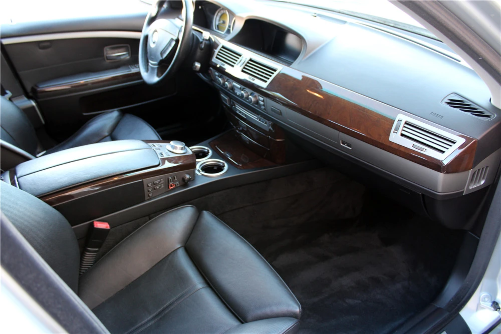 2007 BMW E65/E66 750i & 760i Sedan - Image 4 of 5