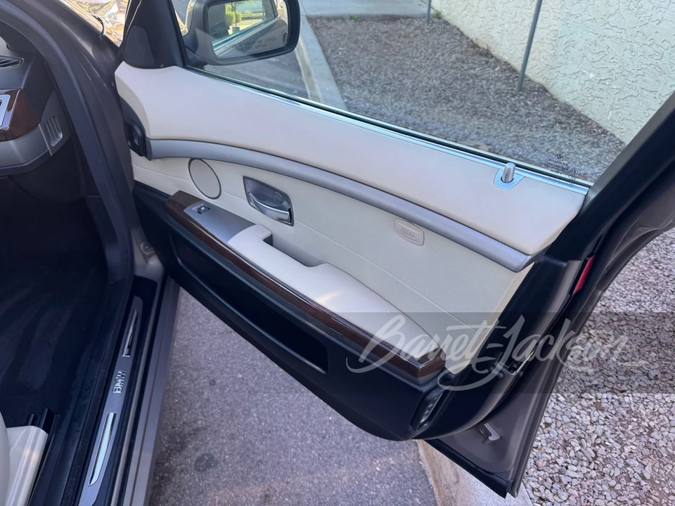 2007 BMW E65/E66 750i & 760i Sedan - Image 7 of 19