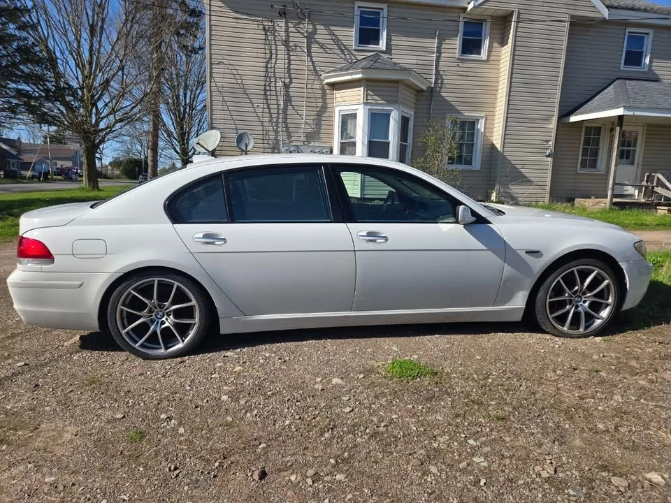 2007 BMW E65/E66 750i & 760i Sedan - Image 5 of 11