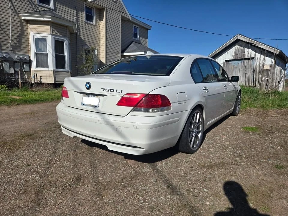 2007 BMW E65/E66 750i & 760i Sedan - Image 3 of 11