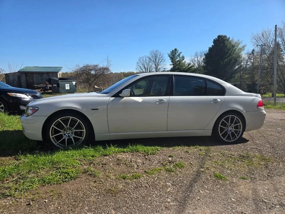 2007 BMW E65/E66 750i & 760i Sedan - Image 11 of 11