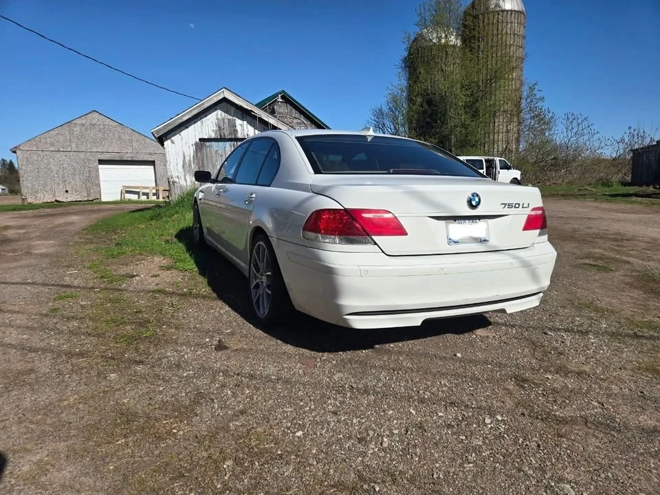 2007 BMW E65/E66 750i & 760i Sedan - Image 4 of 11