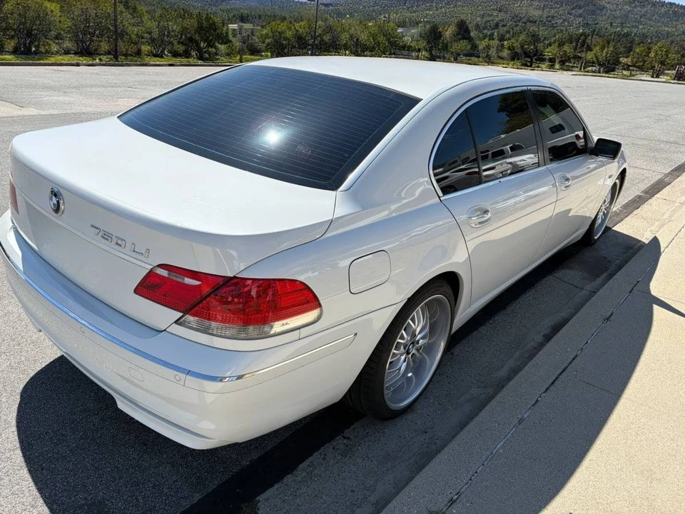 2007 BMW E65/E66 750i & 760i Sedan - Image 19 of 22